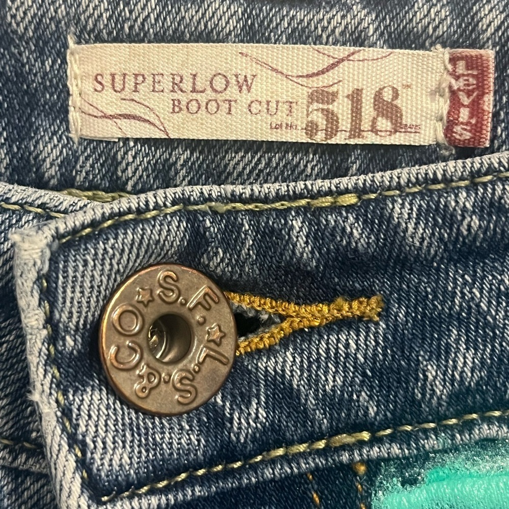 Hand-Painted Levi’s: Taylor Swift Album Tribute Jeans size 13 - Picture 7 of 10